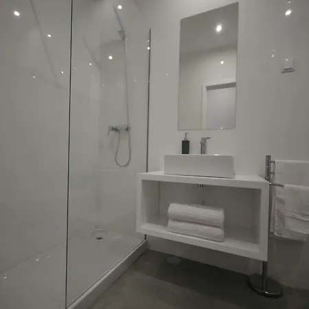 Lovely 4 Bedrooms Cocola Ping Pong Table *